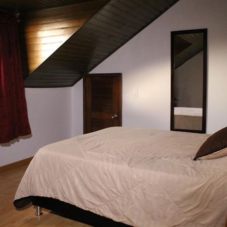 Hospedaje Sary House Bogotá Extérieur photo